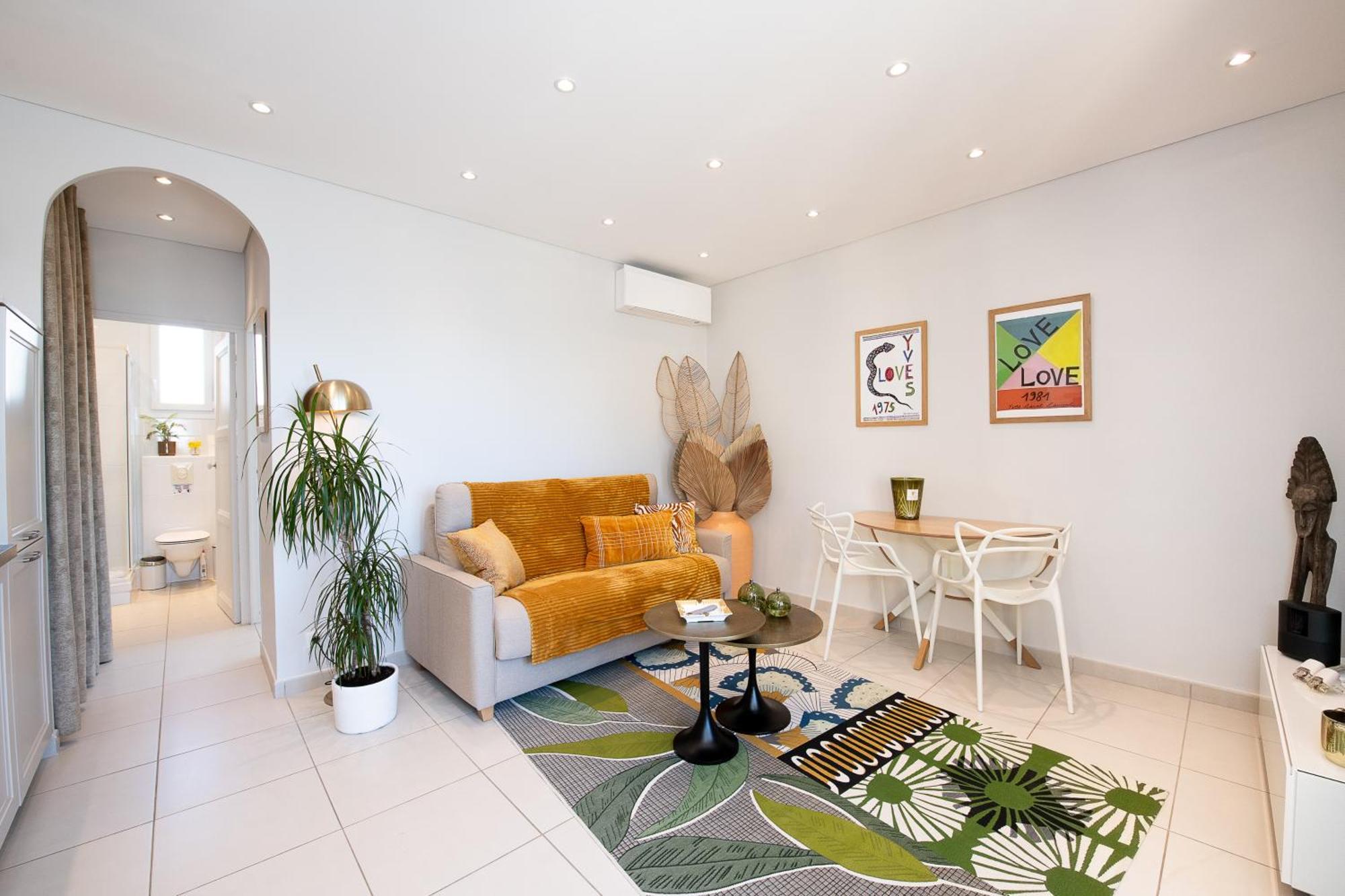 Confortable T2 Vue Mer Avec Terrasse Amenagee Et Parking Prive, Plage Et Port A Pied Sanary-sur-Mer Exteriör bild
