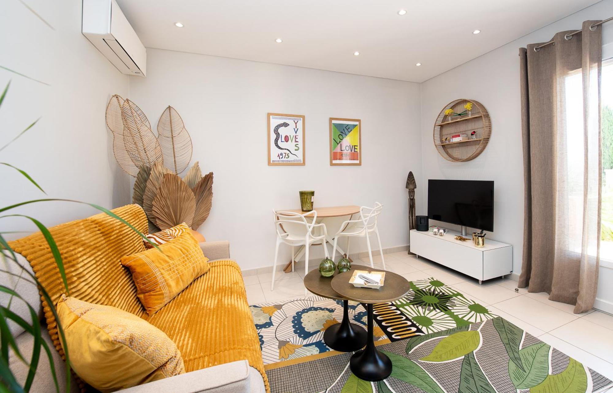 Confortable T2 Vue Mer Avec Terrasse Amenagee Et Parking Prive, Plage Et Port A Pied Sanary-sur-Mer Exteriör bild